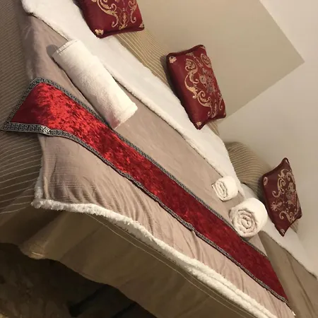 Bb Station בית הארחה 2*